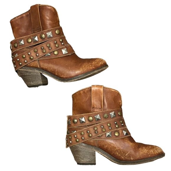 Corral Cognac Leather Studded Booties - Picture 1 of 12